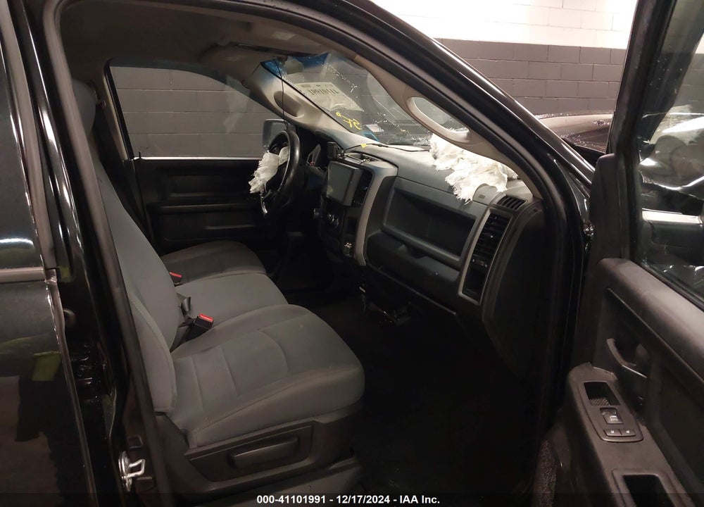2018 RAM 1500 VIN: 1C6RR7FT9JS286838