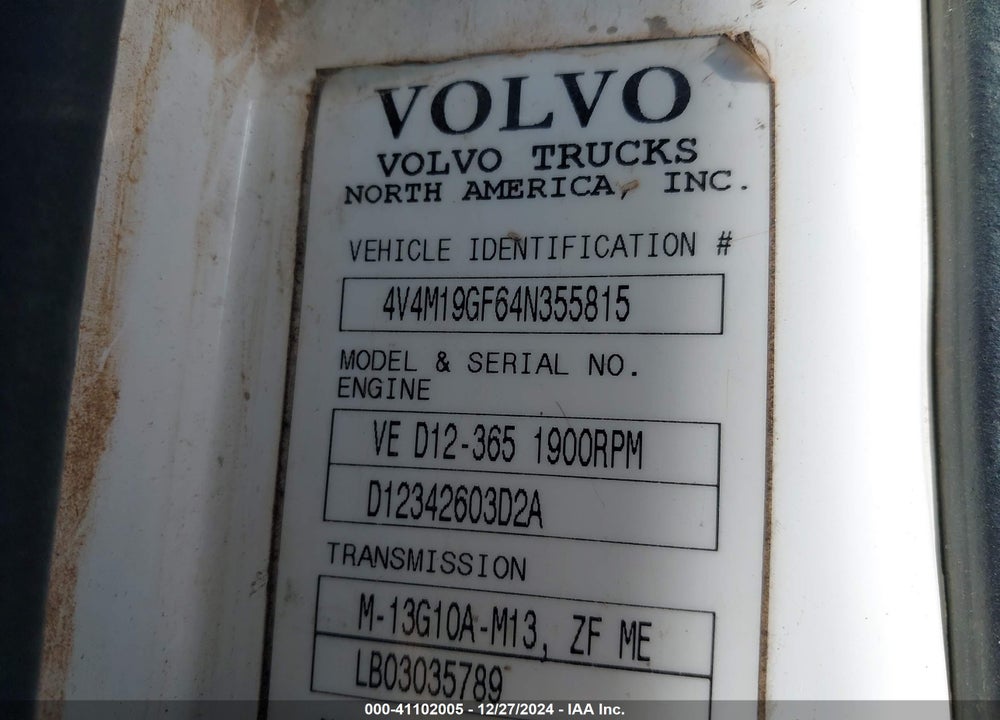 2004 VOLVO VN VNM VIN: 4V4M19GF64N355815