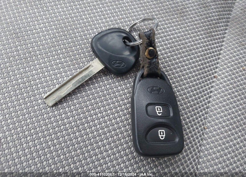 2013 HYUNDAI ACCENT GLS VIN: KMHCT4AE0DU298100