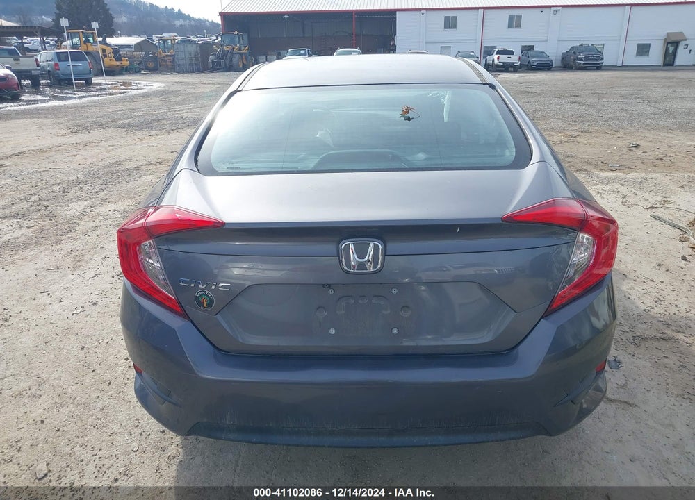 2018 HONDA CIVIC LX VIN: 2HGFC2F57JH594133