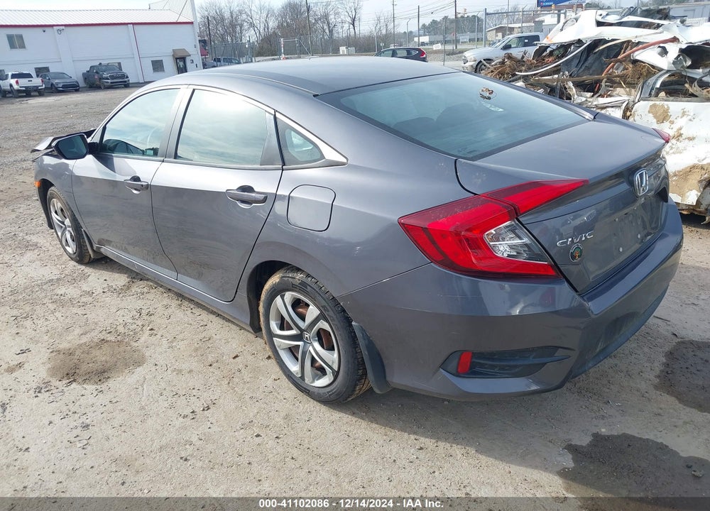2018 HONDA CIVIC LX VIN: 2HGFC2F57JH594133