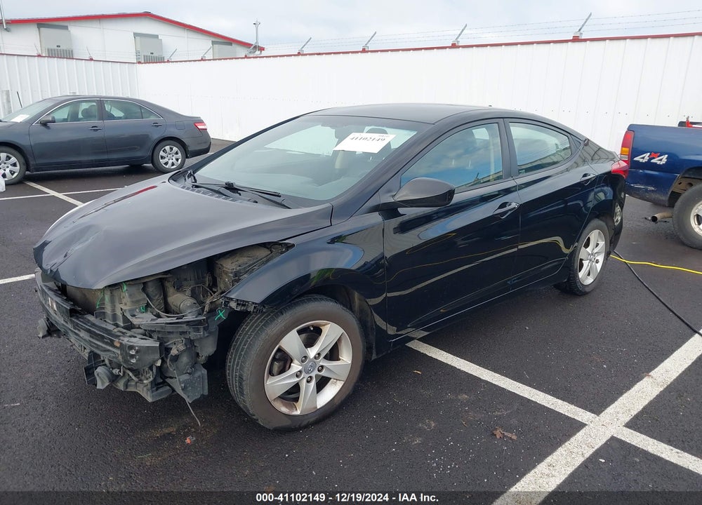 2013 HYUNDAI ELANTRA VIN: KMHDH4AE4DU569164
