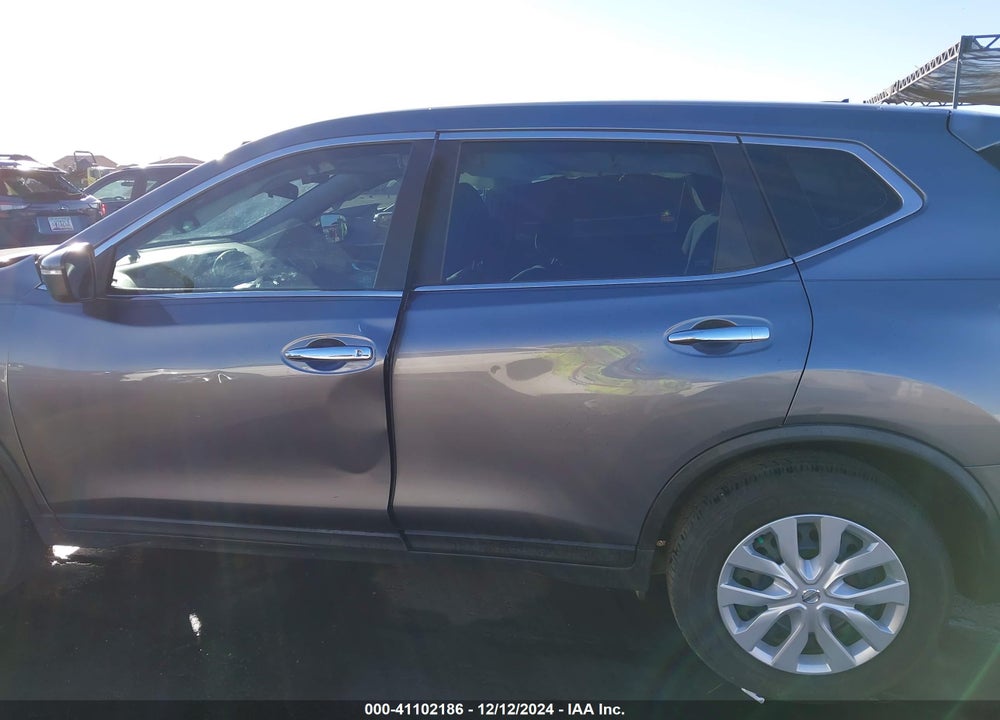 2015 NISSAN ROGUE S VIN: KNMAT2MV9FP564811