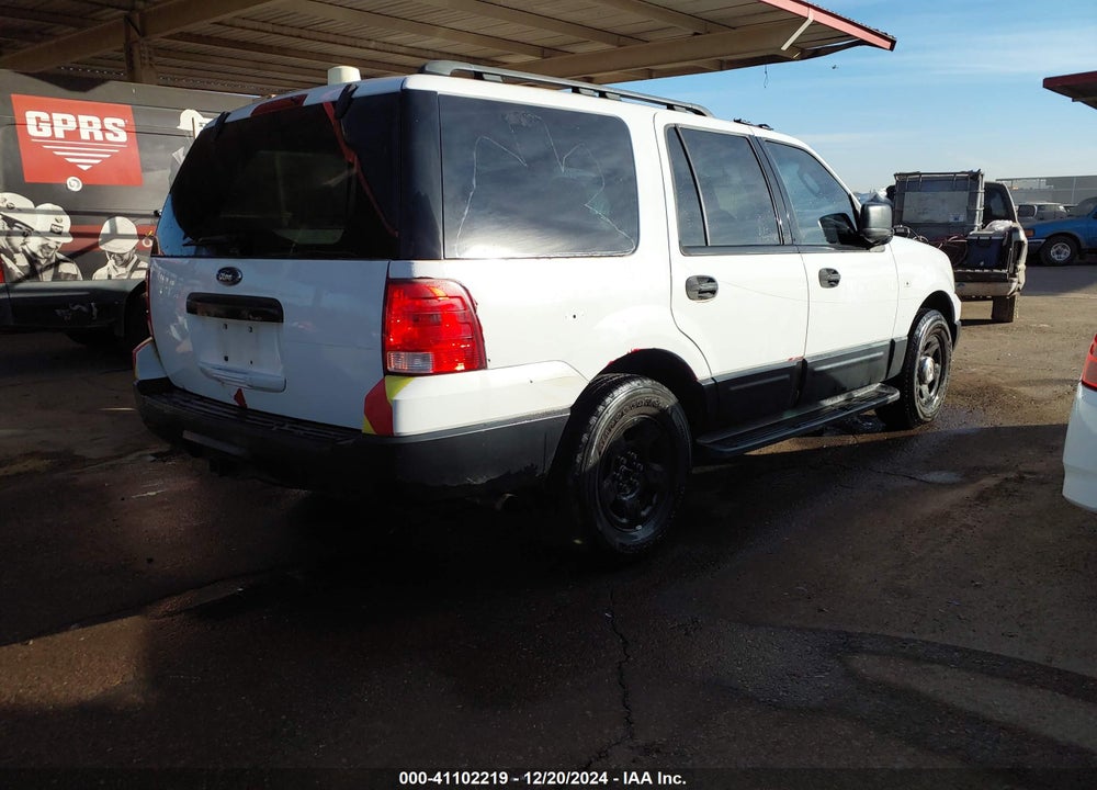 2005 FORD EXPEDITION XLT VIN: 1FMPU15505LA31800