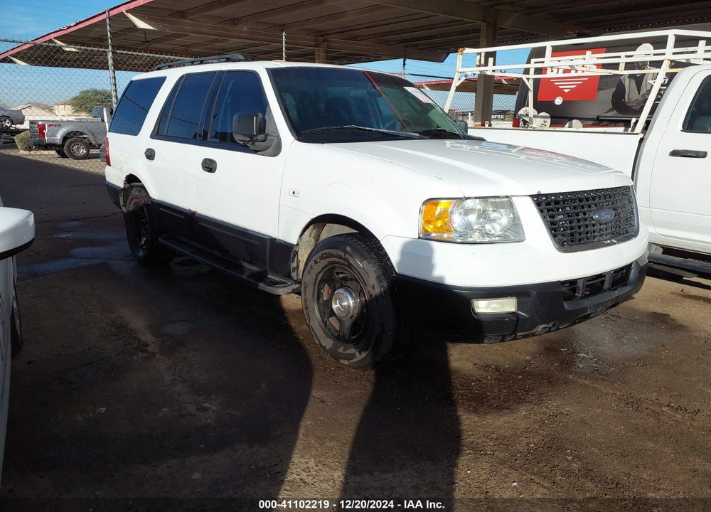 2005 FORD EXPEDITION XLT VIN: 1FMPU15505LA31800