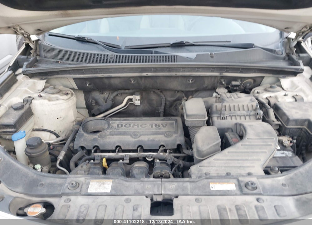 2011 KIA SORENTO LX VIN: 5XYKT3A10BG105188