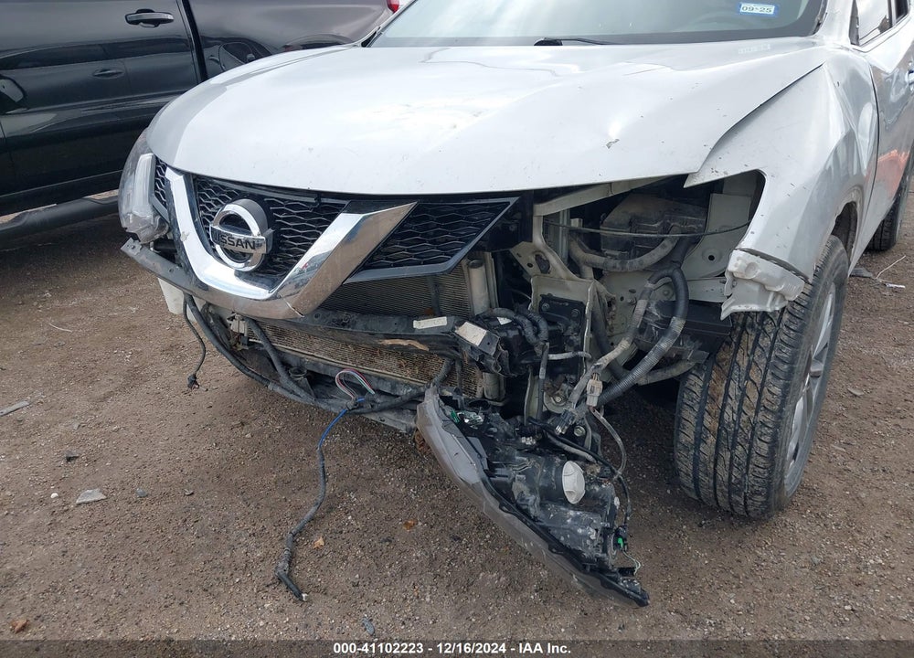2015 NISSAN ROGUE VIN: 5N1AT2MT5FC857378