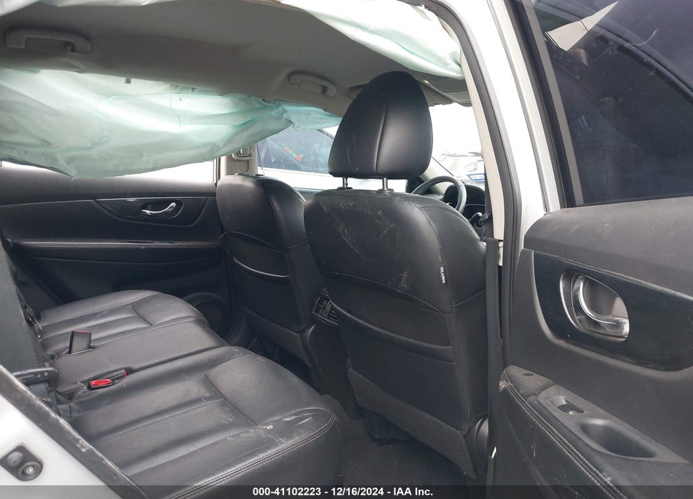2015 NISSAN ROGUE VIN: 5N1AT2MT5FC857378
