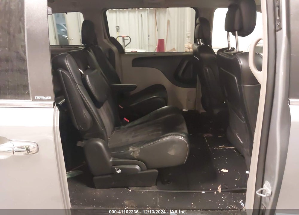 2014 CHRYSLER TOWN & COUNTRY TOURING-L 30TH ANNIVERSARY VIN: 2C4RC1CG6ER224691