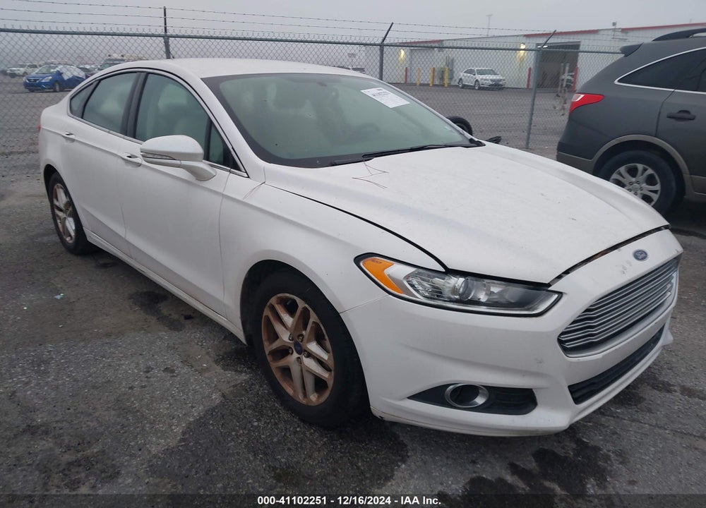 2015 FORD FUSION SE VIN: 3FA6P0HD5FR251124