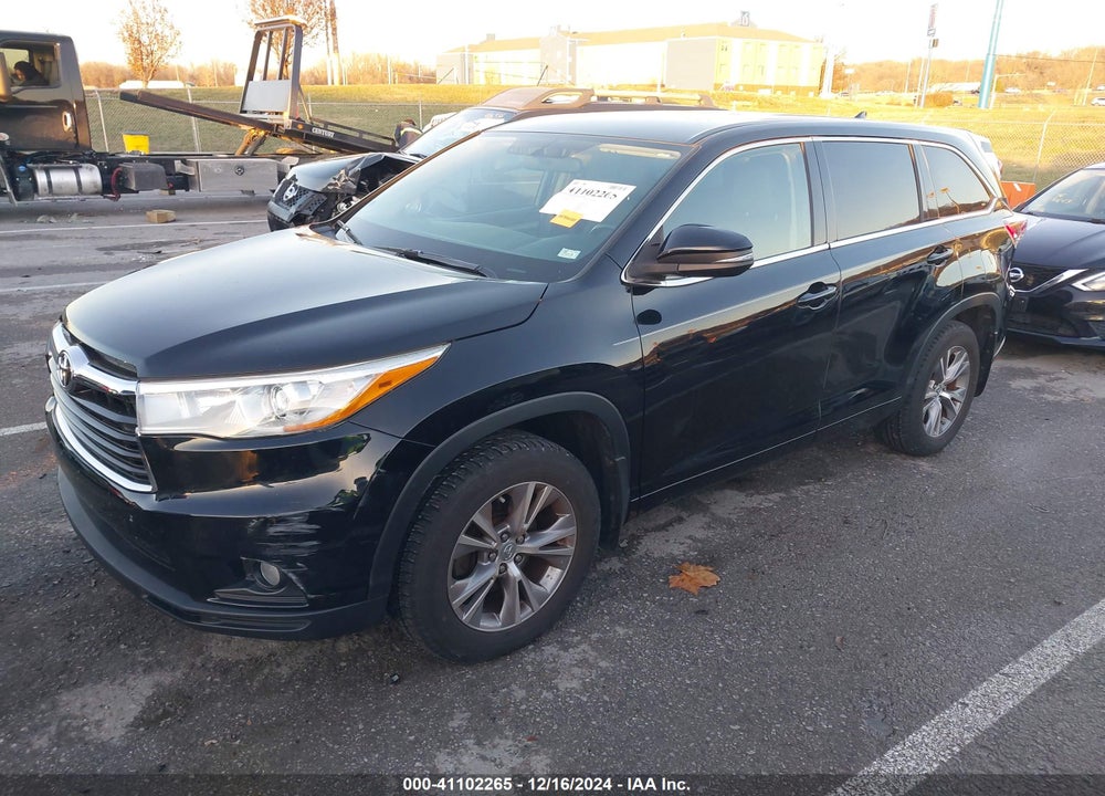 2015 TOYOTA HIGHLANDER LE PLUS V6 VIN: 5TDBKRFH8FS191029