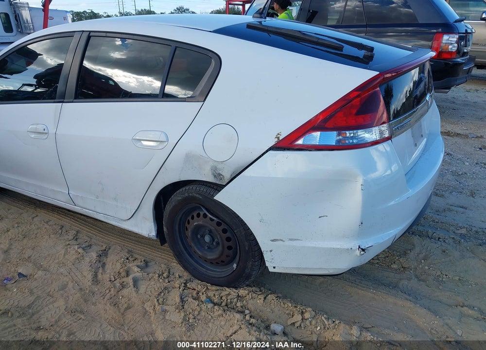 2014 HONDA INSIGHT LX VIN: JHMZE2H58ES000102
