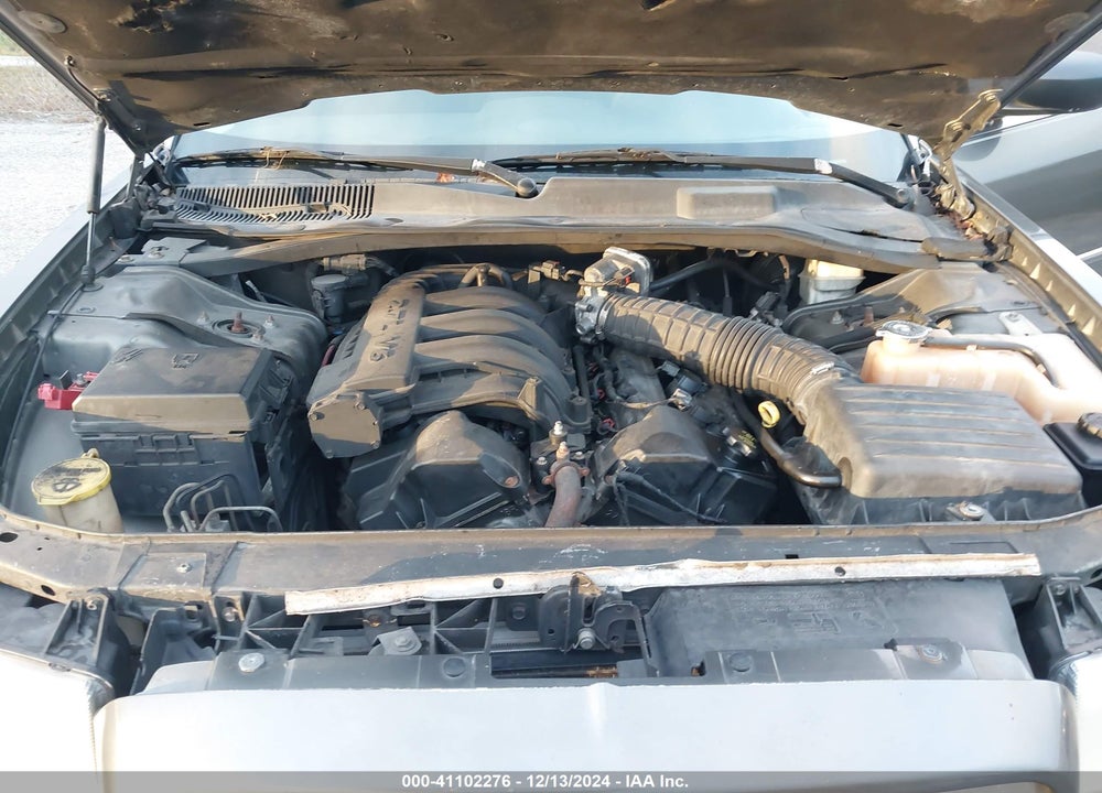 2008 CHRYSLER 300 VIN: 2C3KA43R18H208276