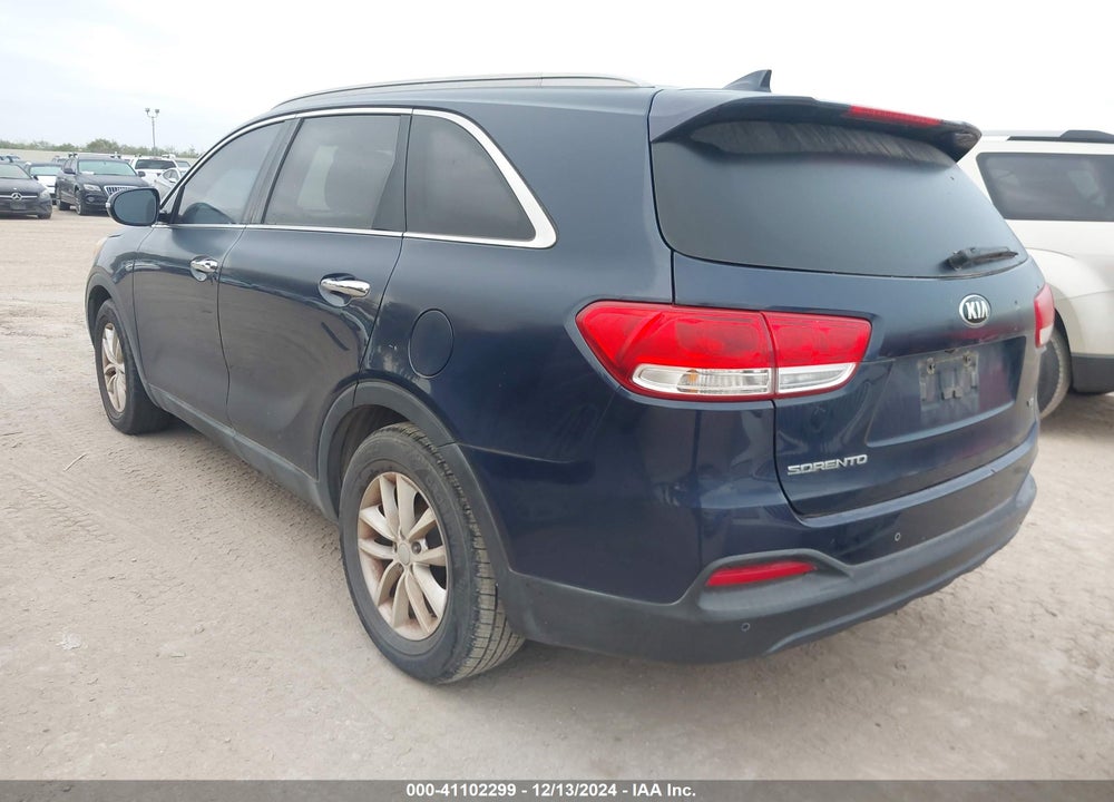 2016 KIA SORENTO 3.3L LX VIN: 5XYPG4A54GG009610