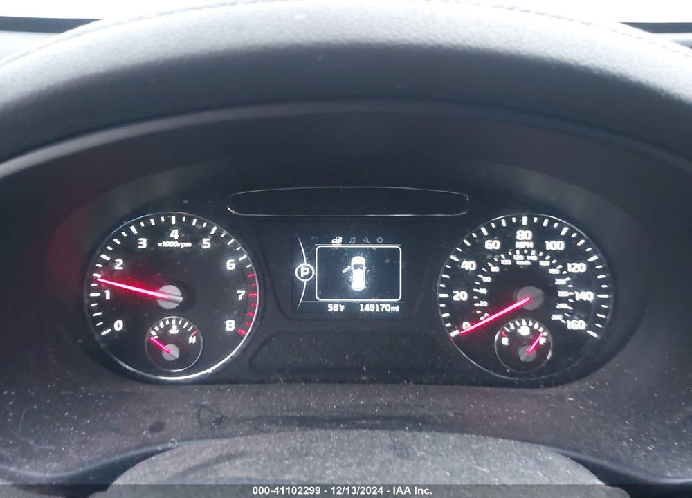 2016 KIA SORENTO 3.3L LX VIN: 5XYPG4A54GG009610