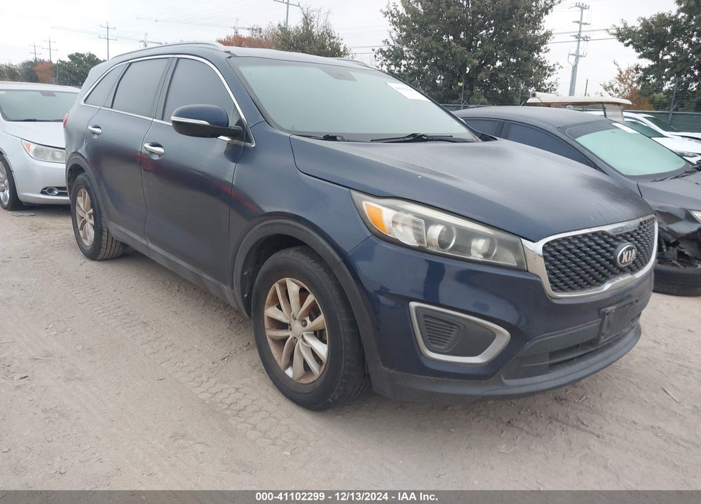 2016 KIA SORENTO 3.3L LX VIN: 5XYPG4A54GG009610