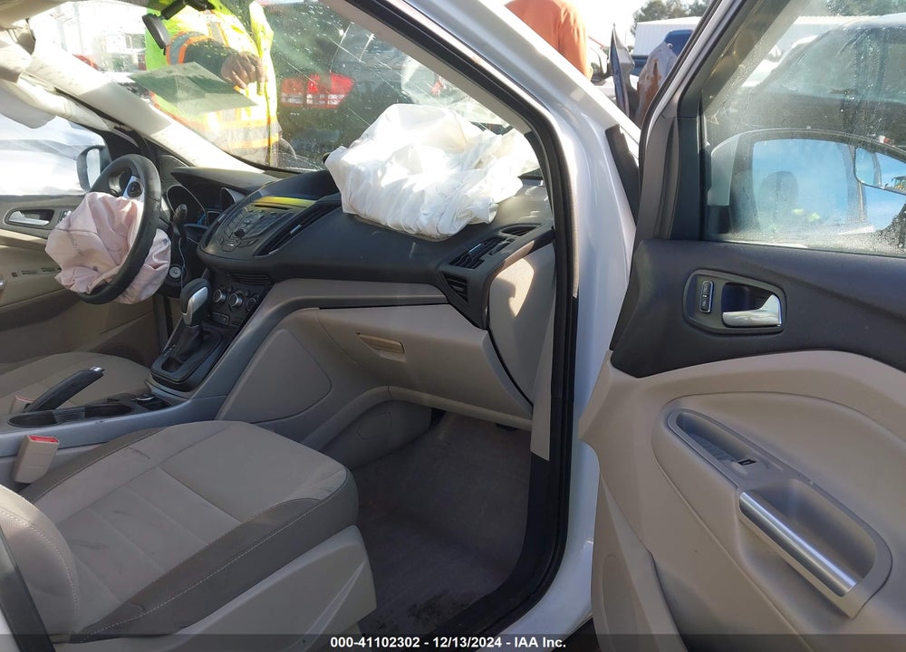 2014 FORD ESCAPE SE VIN: 1FMCU0GX1EUE34895