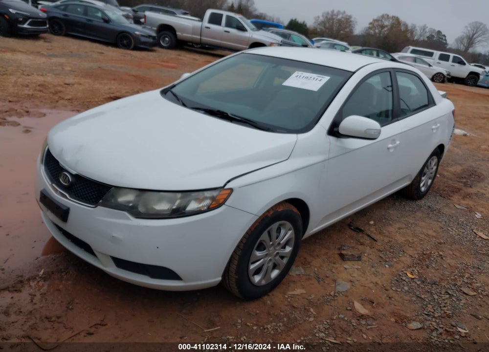 2010 KIA FORTE VIN: KNAFU4A25A5847927