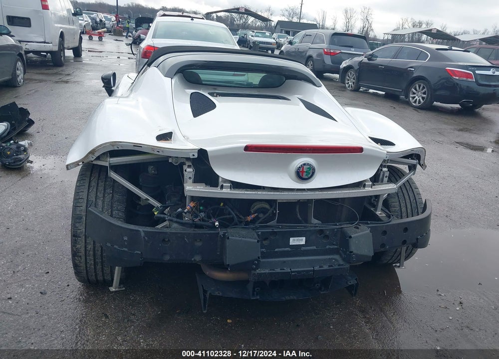 2018 ALFA ROMEO 4C SPIDER VIN: ZARBAAB42JM282475