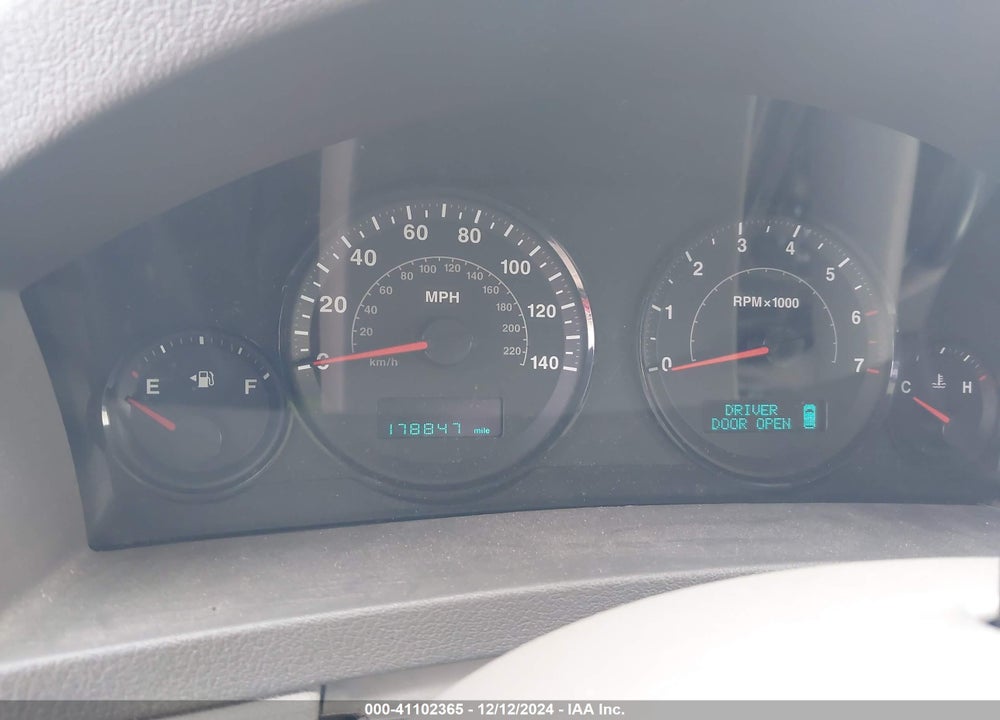 2005 JEEP GRAND CHEROKEE LAREDO VIN: 1J4GR48K25C713550
