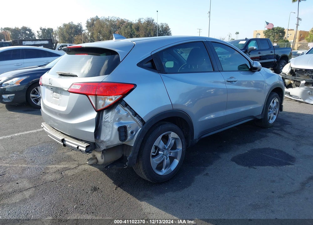 2022 HONDA HR-V 2WD LX VIN: 3CZRU5H39NM744850