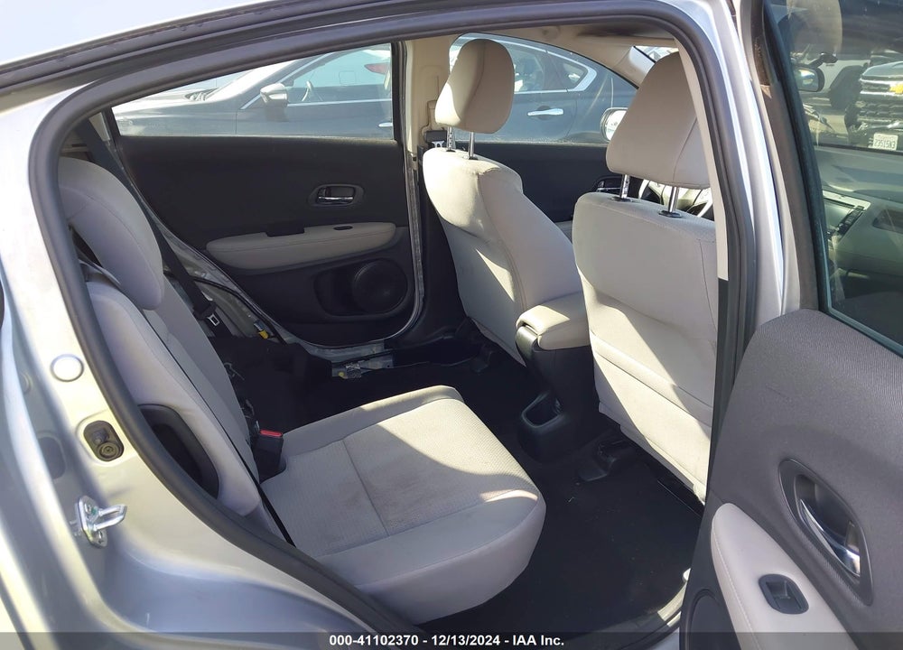2022 HONDA HR-V 2WD LX VIN: 3CZRU5H39NM744850
