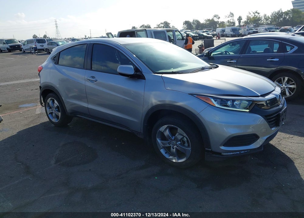 2022 HONDA HR-V 2WD LX VIN: 3CZRU5H39NM744850