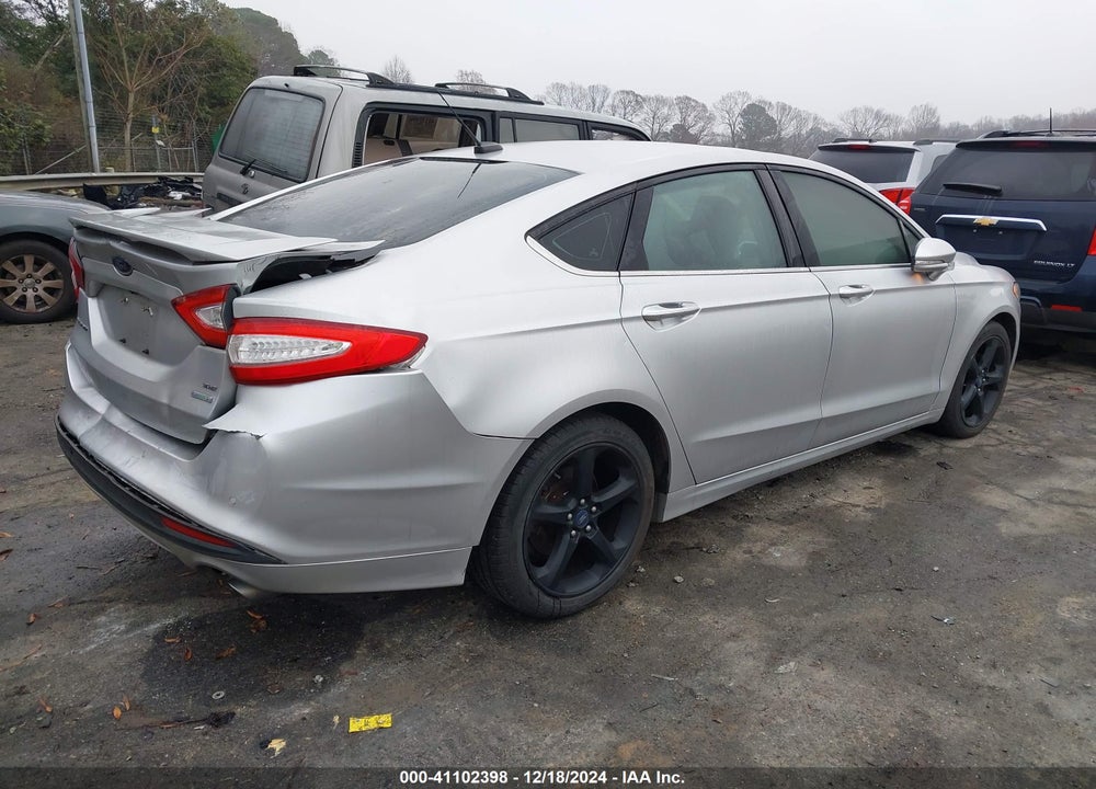 2015 FORD FUSION SE VIN: 1FA6P0HD4F5120365