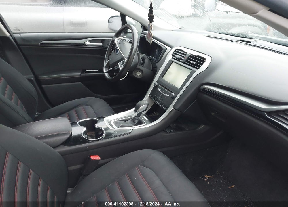 2015 FORD FUSION SE VIN: 1FA6P0HD4F5120365