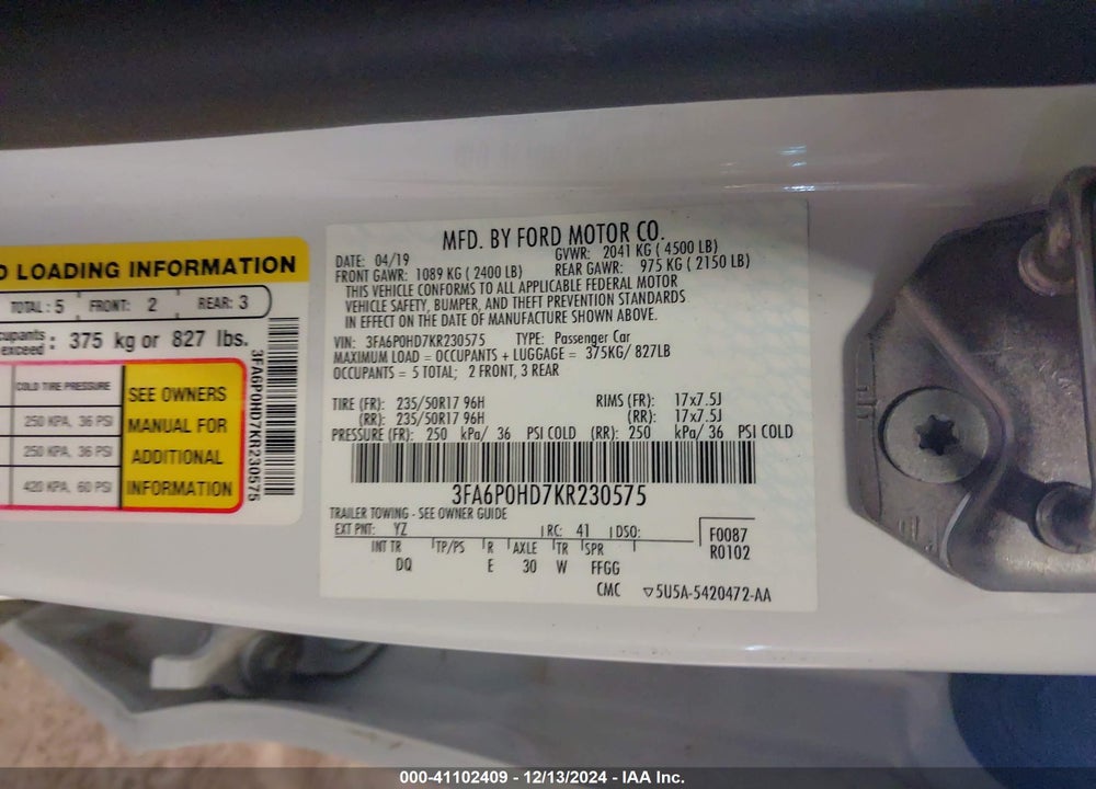 2019 FORD FUSION SE VIN: 3FA6P0HD7KR230575