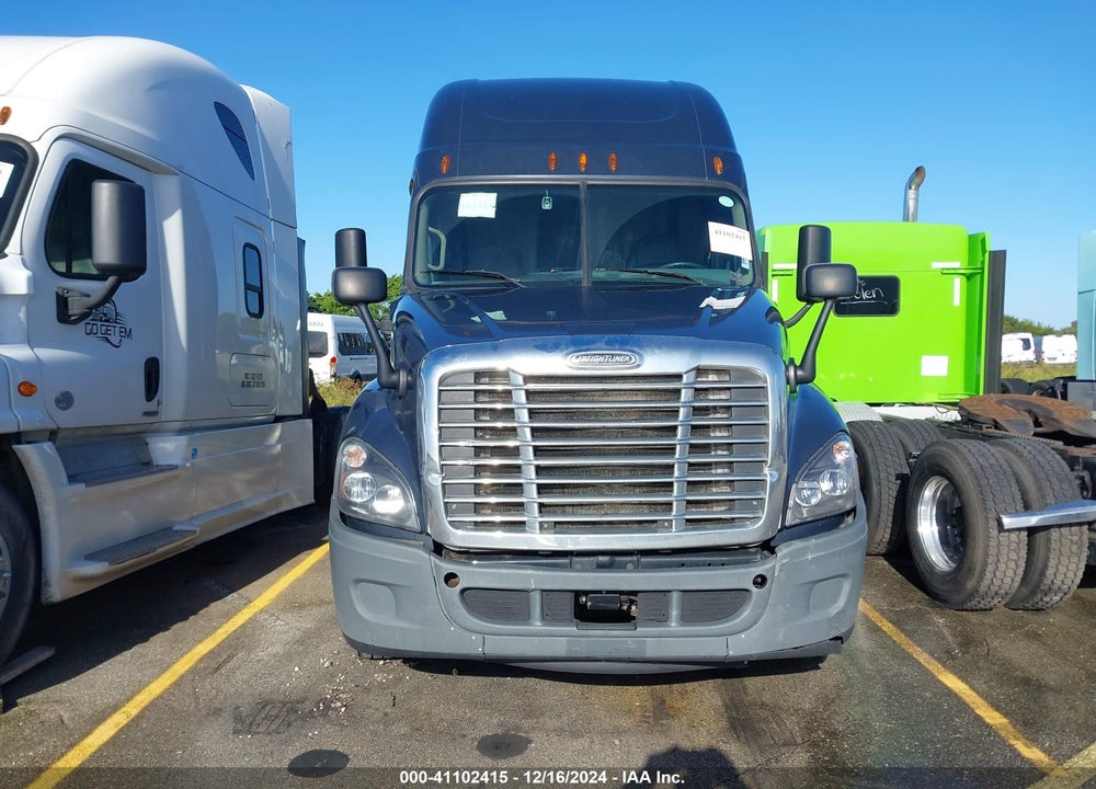 2018 FREIGHTLINER CASCADIA 125 VIN: 1FUJGLDR0JLJK3526