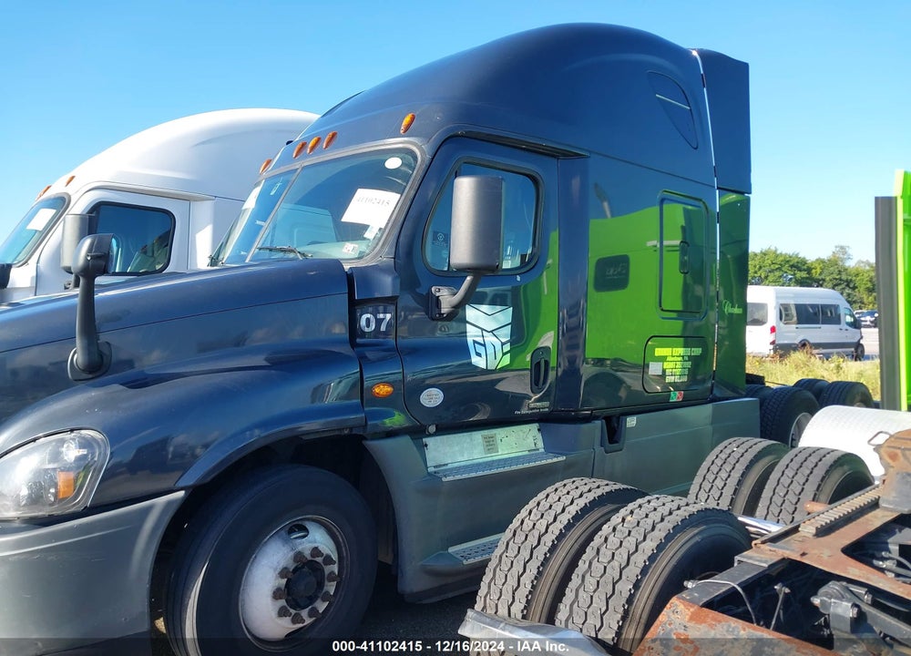 2018 FREIGHTLINER CASCADIA 125 VIN: 1FUJGLDR0JLJK3526
