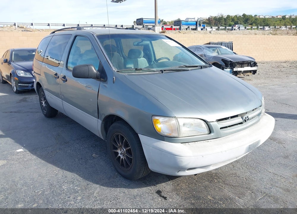 2000 TOYOTA SIENNA LE VIN: 4T3ZF13C2YU243883