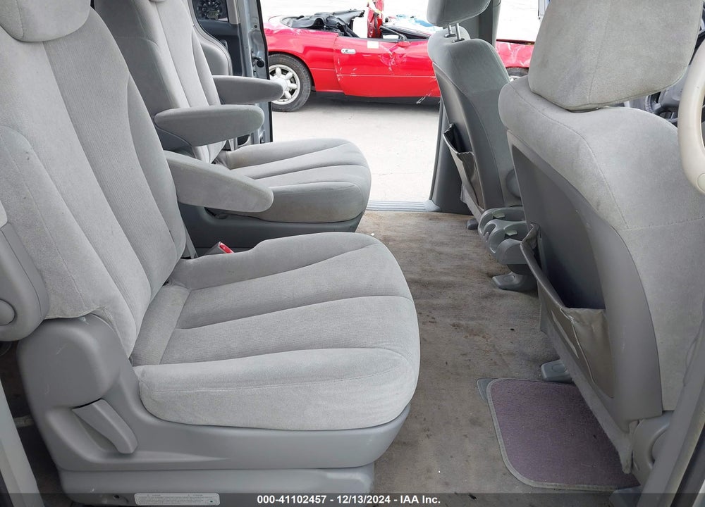 2006 KIA SEDONA EX/LX VIN: KNDMB233466044425