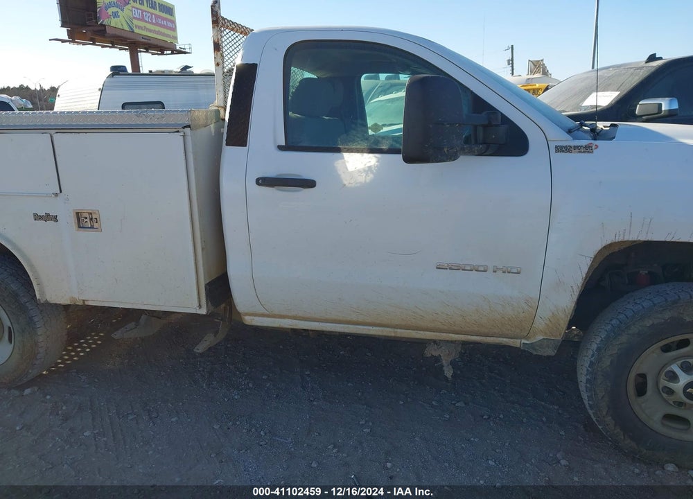 2015 CHEVROLET SILVERADO 2500HD WT VIN: 1GC0KUEG4FZ121318