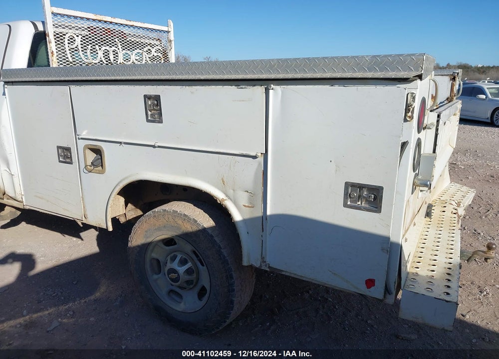 2015 CHEVROLET SILVERADO 2500HD WT VIN: 1GC0KUEG4FZ121318