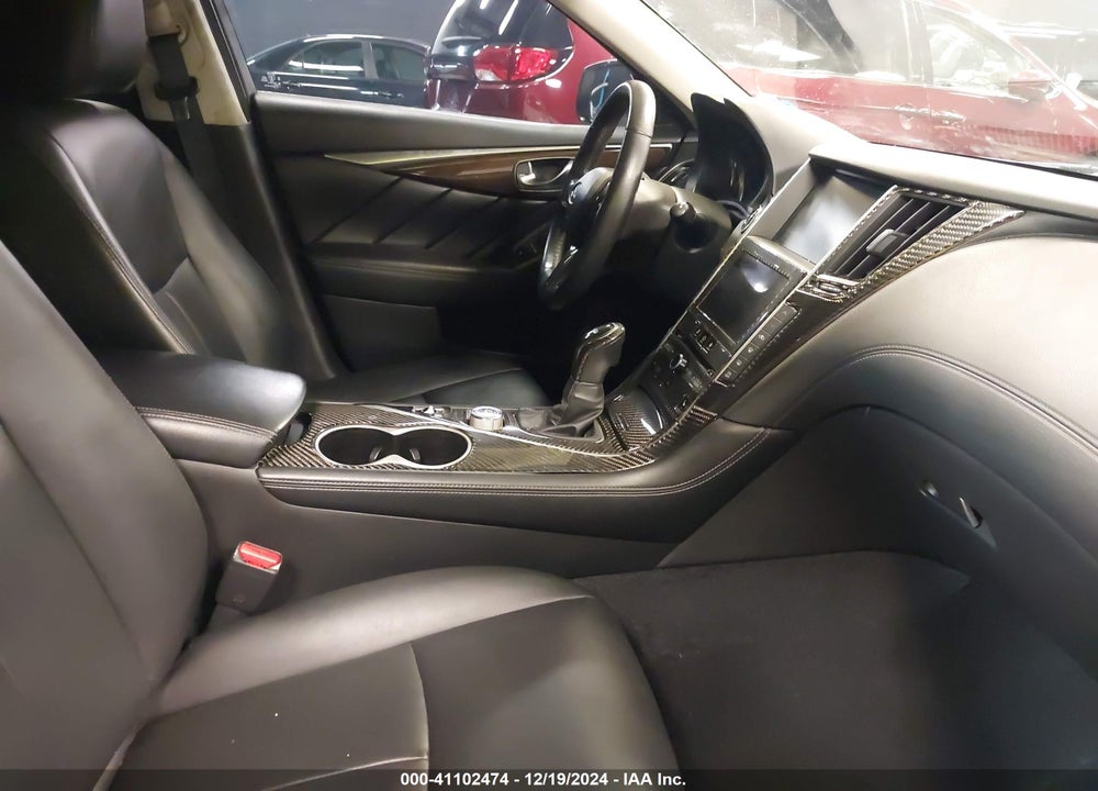 2019 INFINITI Q50 3.0T LUXE VIN: JN1EV7AR7KM552476