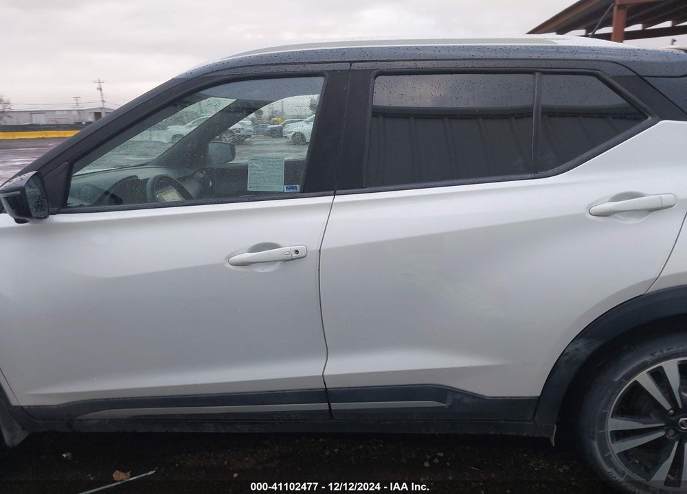 2019 NISSAN KICKS SR VIN: 3N1CP5CUXKL540081