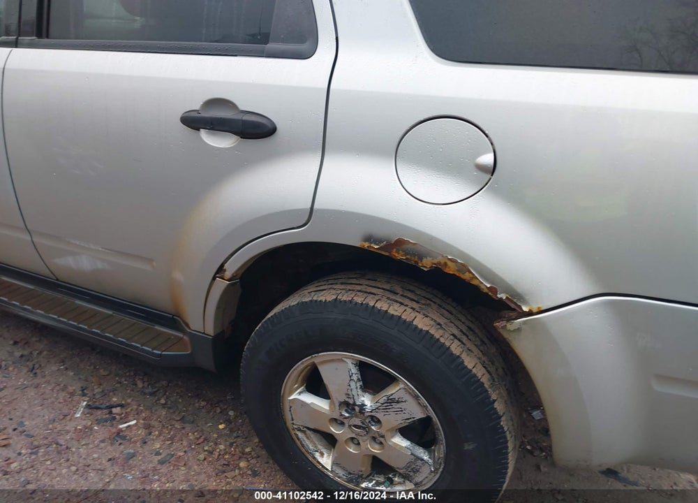 2008 FORD ESCAPE XLT VIN: 1FMCU03178KD07330