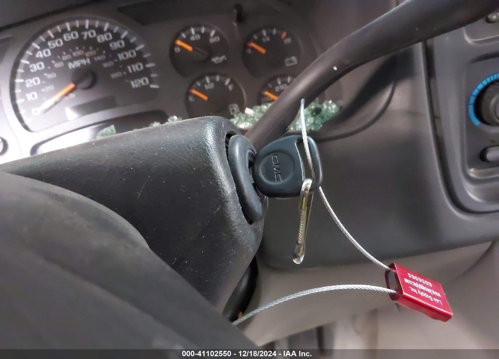 2004 GMC YUKON SLE VIN: 1GKEC13T94R225015