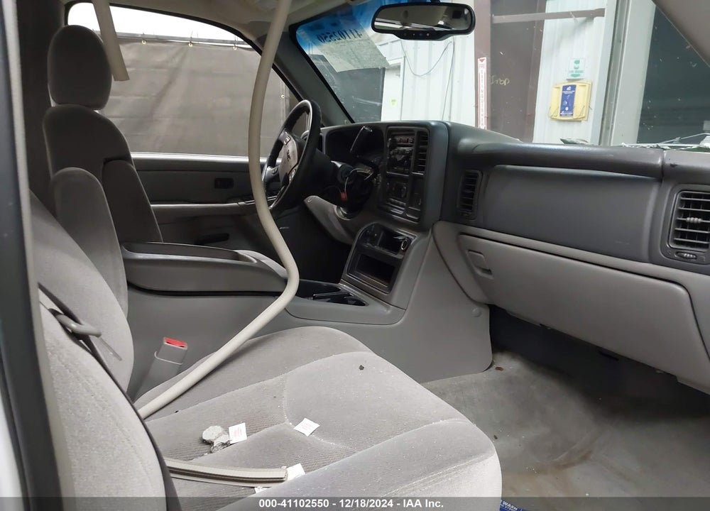 2004 GMC YUKON SLE VIN: 1GKEC13T94R225015
