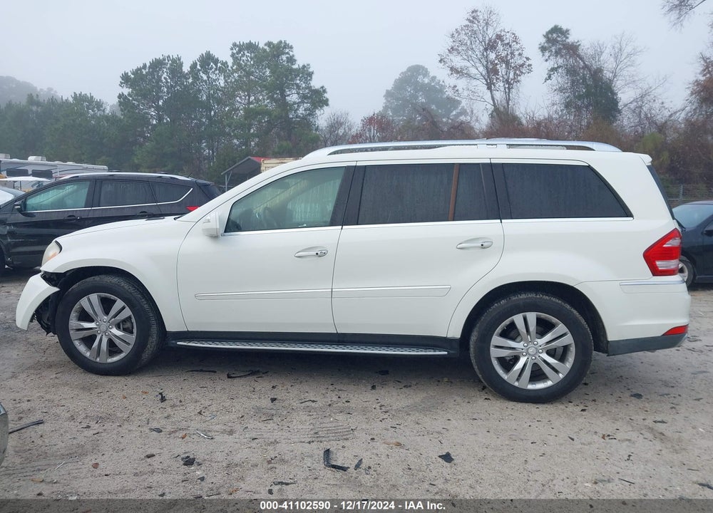 2010 MERCEDES-BENZ GL 450 4MATIC VIN: 4JGBF7BEXAA583418