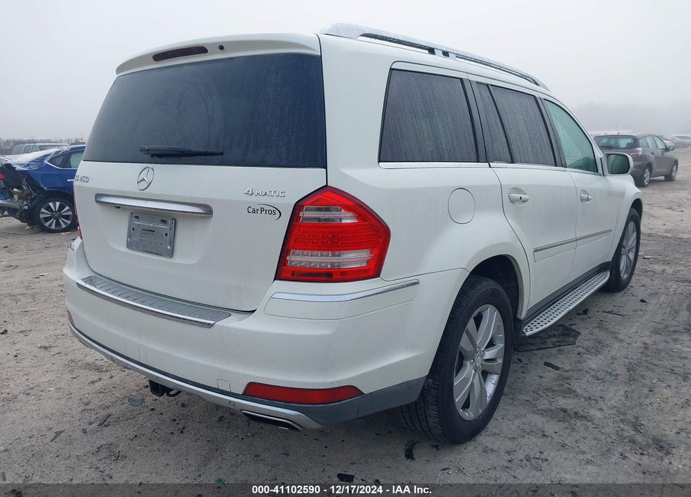 2010 MERCEDES-BENZ GL 450 4MATIC VIN: 4JGBF7BEXAA583418
