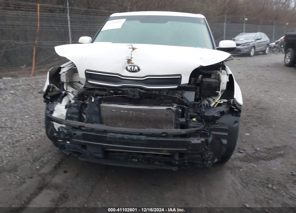 2018 KIA SOUL VIN: KNDJN2A2XJ7572834