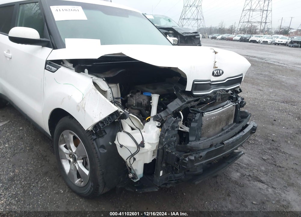 2018 KIA SOUL VIN: KNDJN2A2XJ7572834