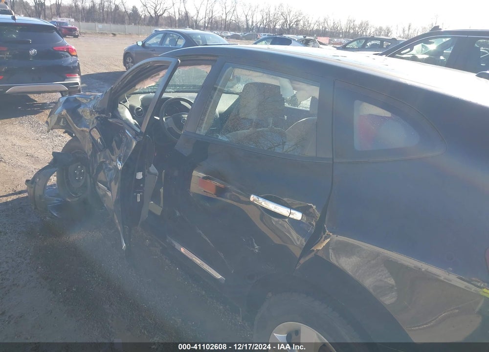 2013 NISSAN ROGUE S VIN: JN8AS5MV8DW623696