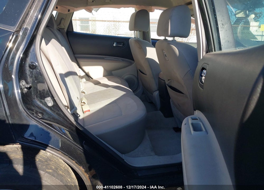 2013 NISSAN ROGUE S VIN: JN8AS5MV8DW623696
