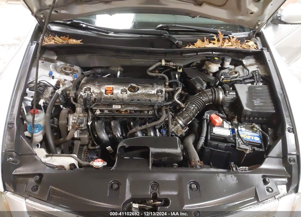 2011 HONDA ACCORD 2.4 LX VIN: 1HGCP2E31BA065168