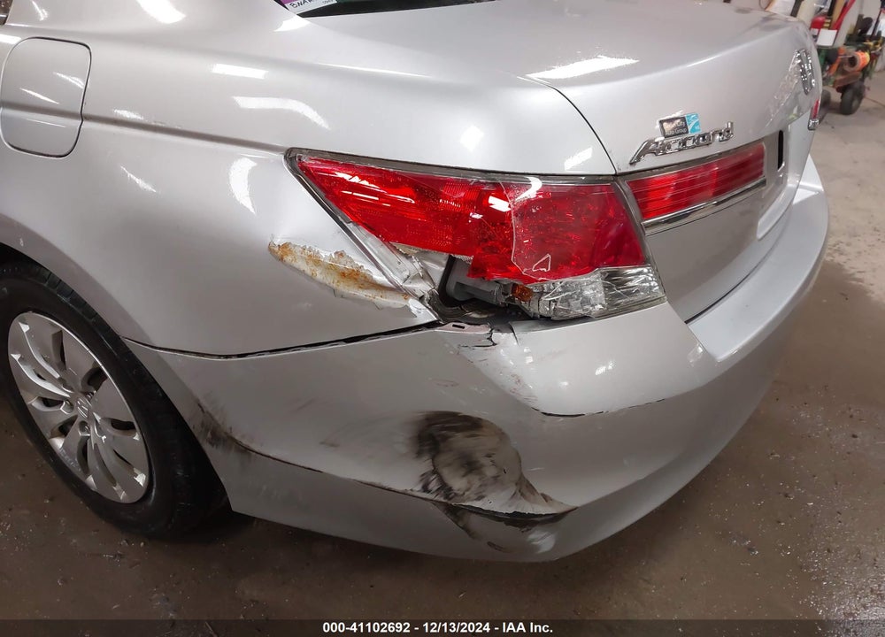 2011 HONDA ACCORD 2.4 LX VIN: 1HGCP2E31BA065168