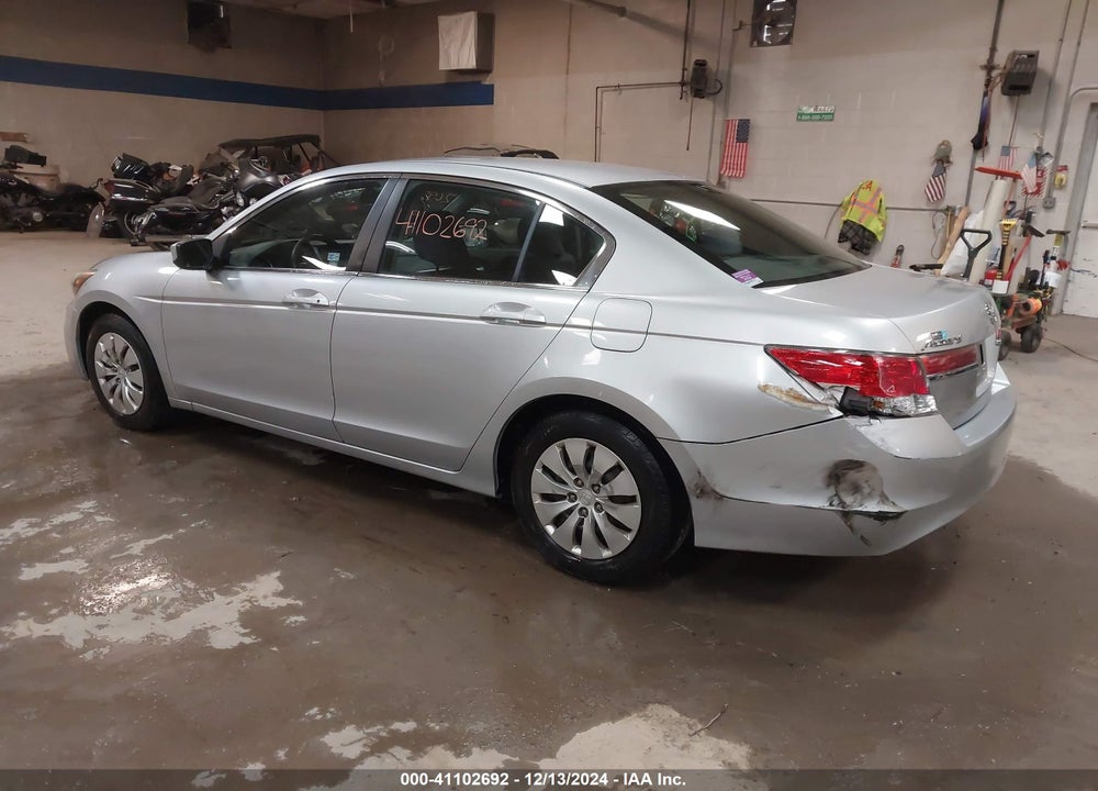 2011 HONDA ACCORD 2.4 LX VIN: 1HGCP2E31BA065168